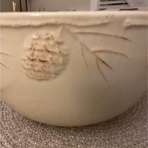 Large ceramic bowl - Picture 1 of 3